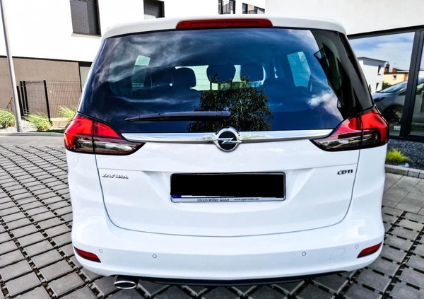 Opel Zafira cena 53900 przebieg: 199999, rok produkcji 2017 z Gniezno małe 301